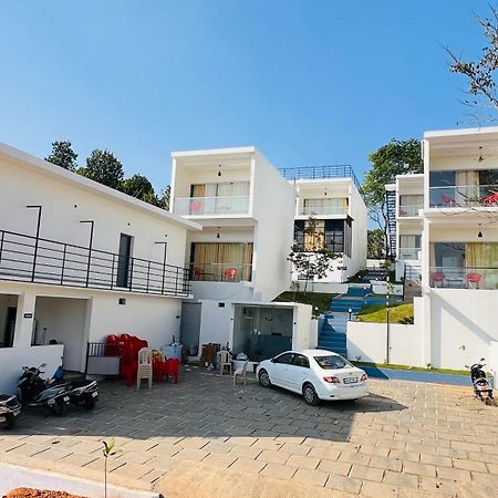 Aura Safari Hotel Vaduvanchal Luaran gambar