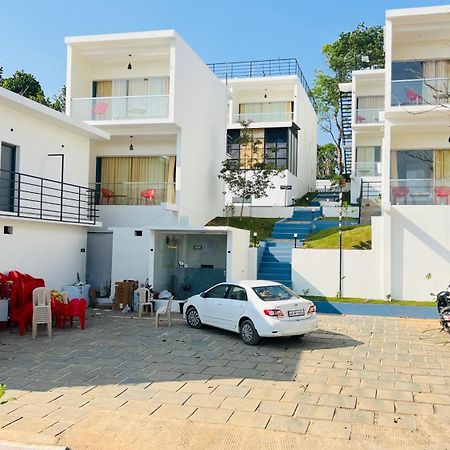 Aura Safari Hotel Vaduvanchal Luaran gambar
