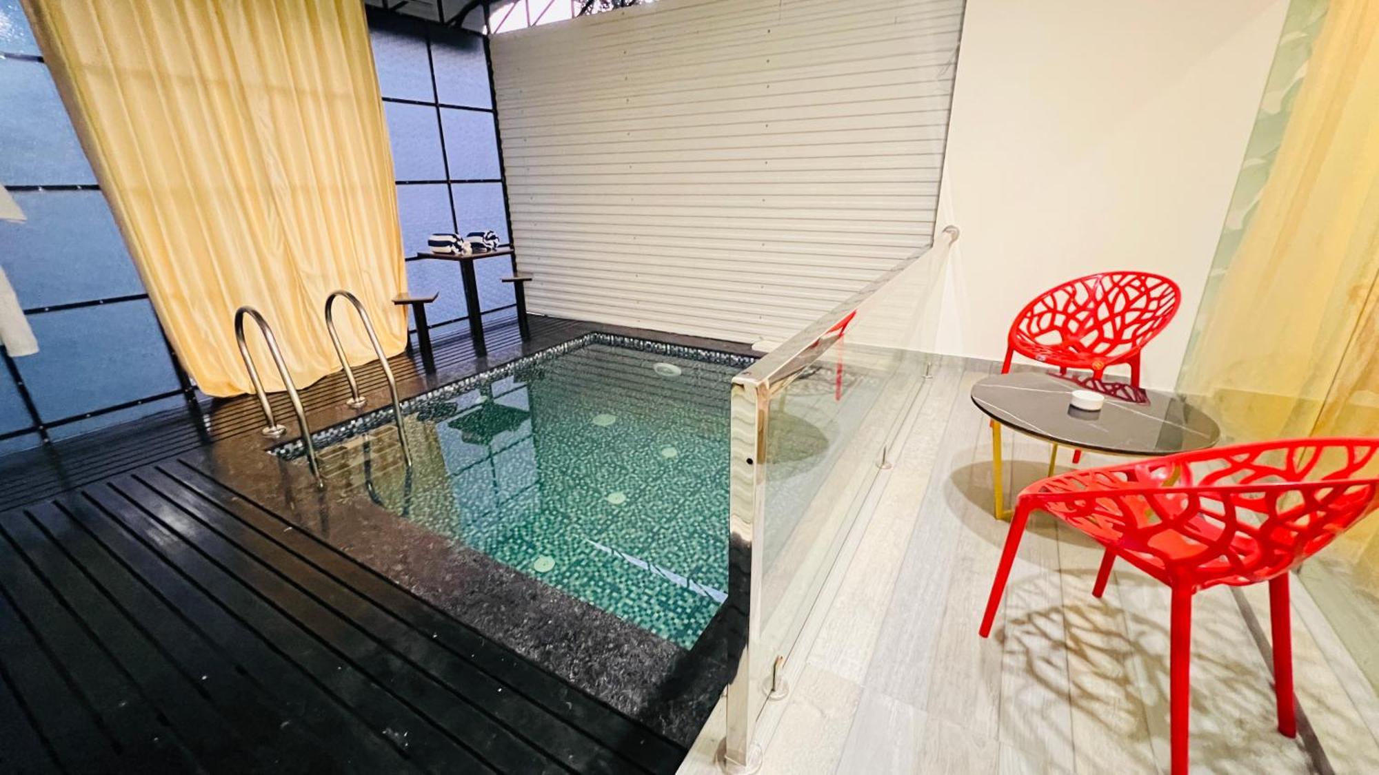 Aura Safari Hotel Vaduvanchal Luaran gambar