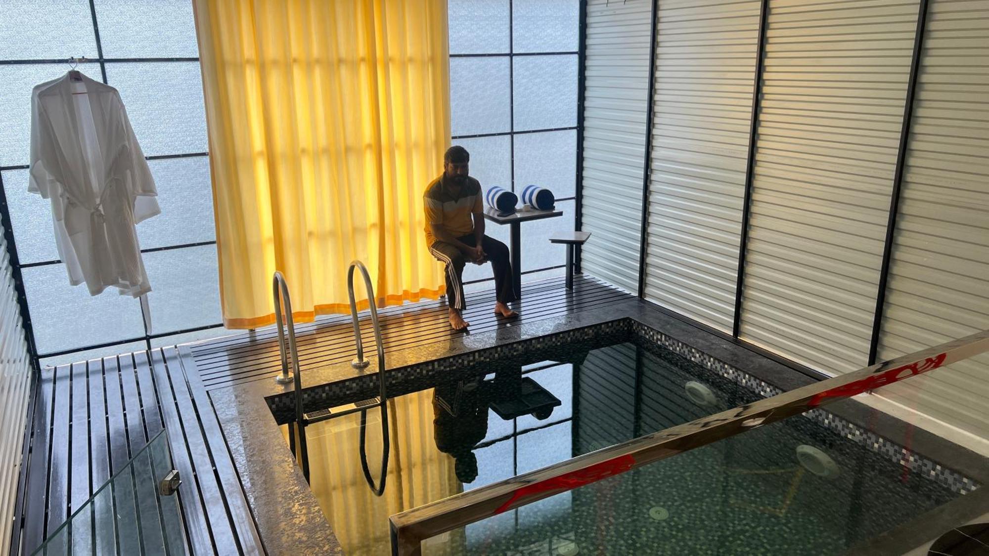 Aura Safari Hotel Vaduvanchal Luaran gambar